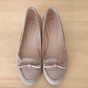 Tod's nude suede leather flats shoes